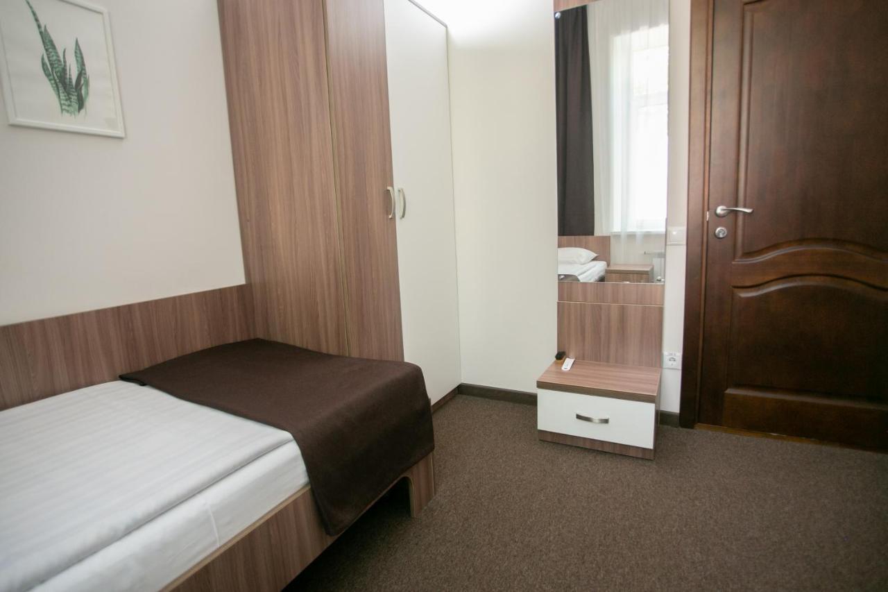 Molodezhnaya Hotel Брест Екстериор снимка
