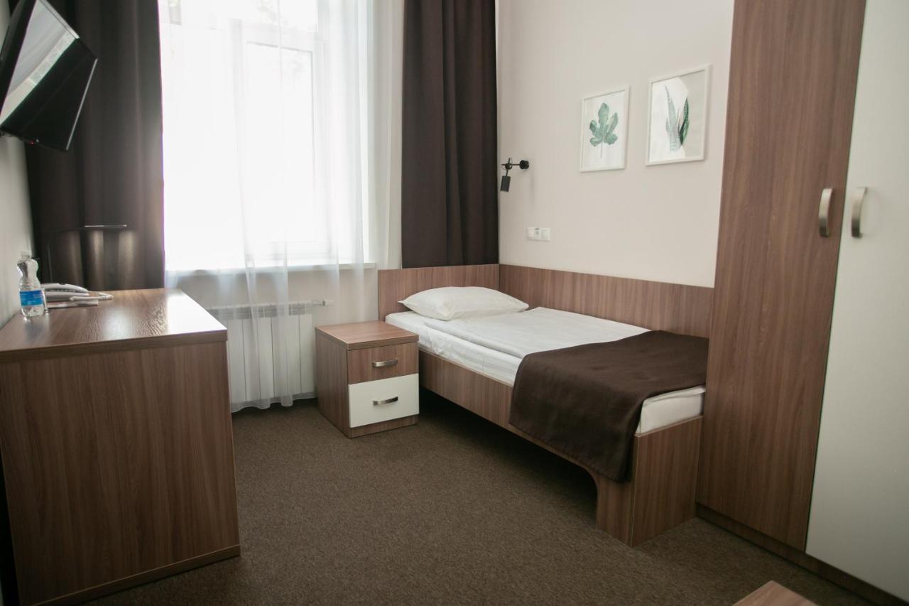 Molodezhnaya Hotel Брест Екстериор снимка