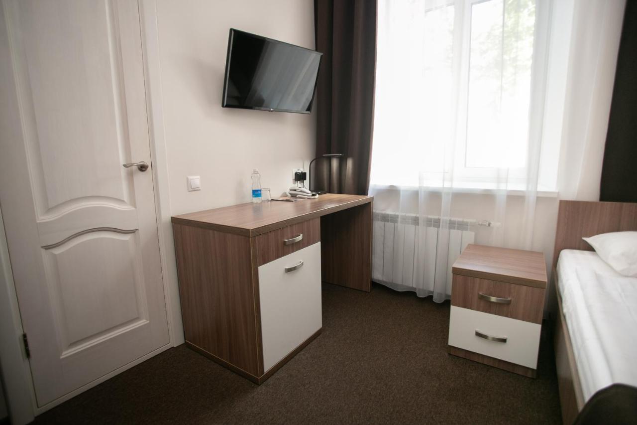 Molodezhnaya Hotel Брест Екстериор снимка