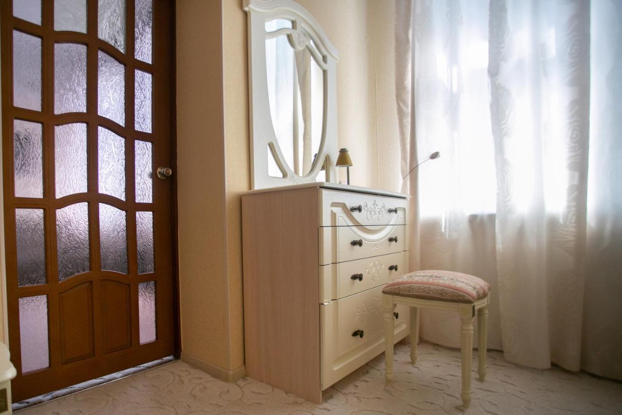 Molodezhnaya Hotel Брест Екстериор снимка