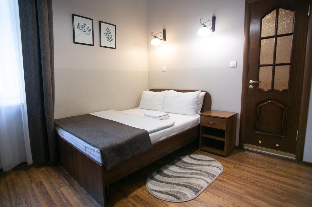 Molodezhnaya Hotel Брест Екстериор снимка