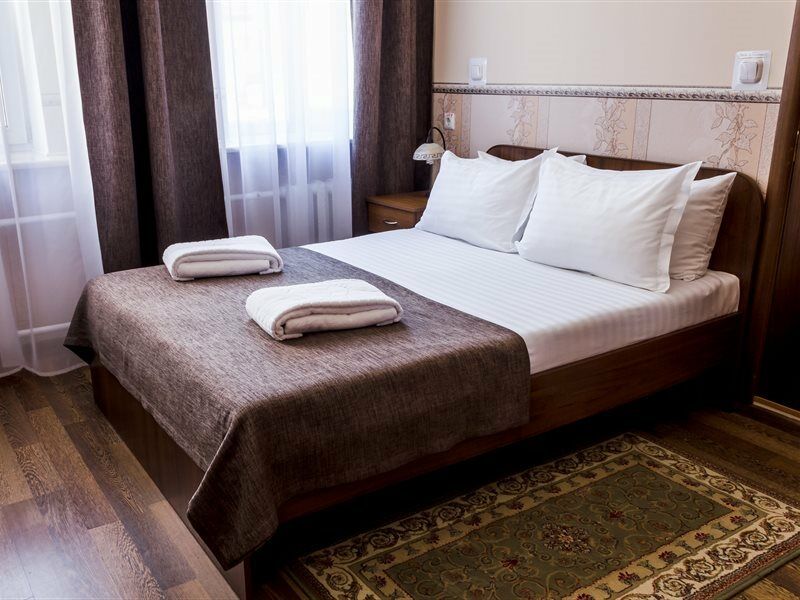 Molodezhnaya Hotel Брест Екстериор снимка
