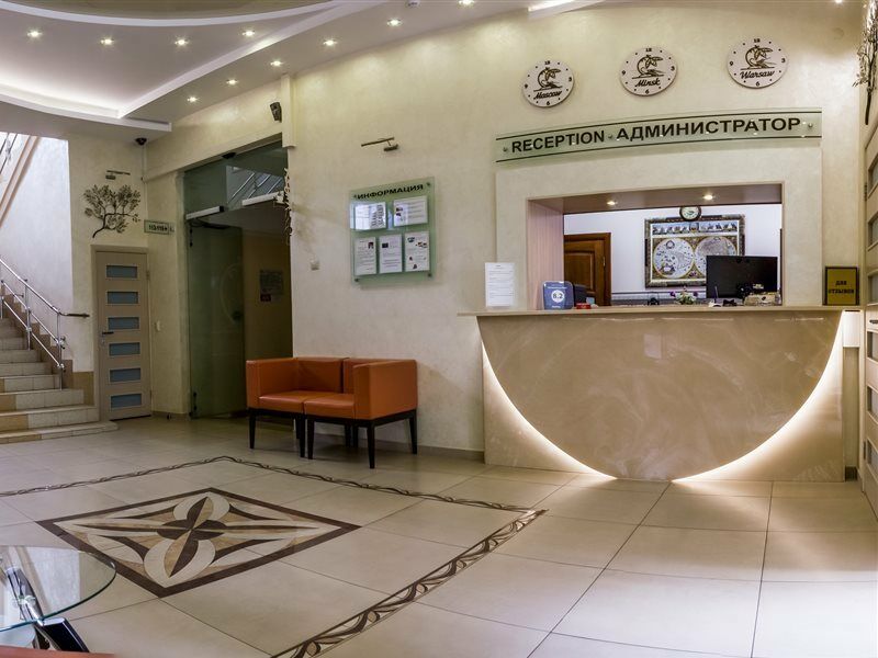 Molodezhnaya Hotel Брест Екстериор снимка