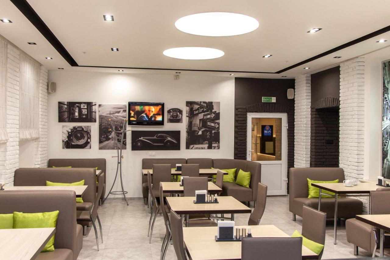 Molodezhnaya Hotel Брест Екстериор снимка